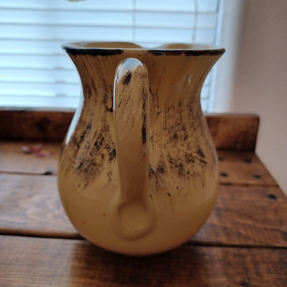 Pitcher Vase - Picture 7 of 10